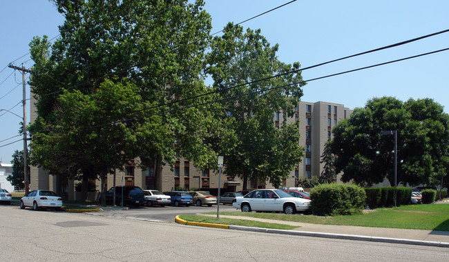 Twin Rivers Tower in Point Pleasant, WV - Building Photo - Building Photo