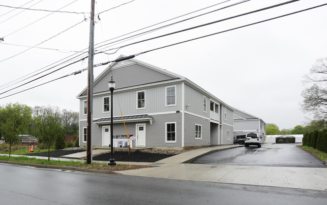 166 Jefferson St in Saratoga Springs, NY - Foto de edificio - Building Photo