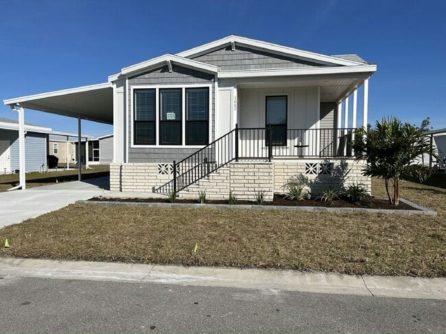 property at 1662 Coralwood Ln