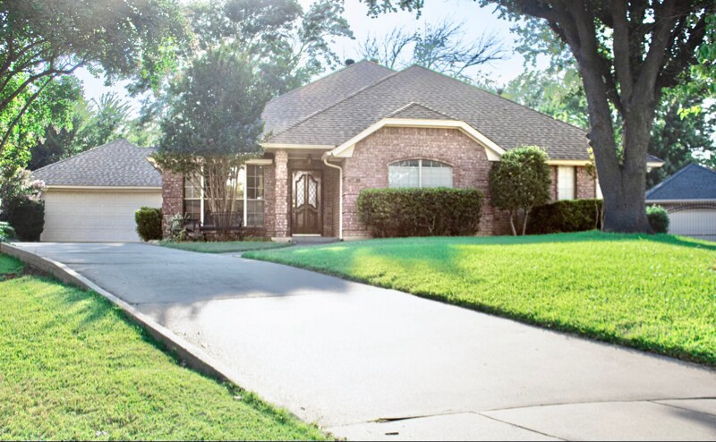 7508 Aspen Wood Cir in Fort Worth, TX - Building Photo