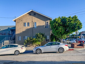 522 N Centre St in San Pedro, CA - Building Photo - Building Photo