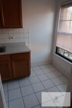 2617 W Gunnison St in Chicago, IL - Building Photo - Building Photo