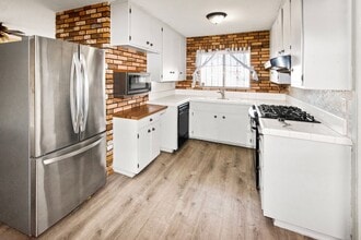 3563 Schirra St in San Diego, CA - Building Photo - Building Photo