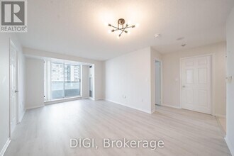 1-501 Pemberton Ave in Toronto, ON - Building Photo - Building Photo