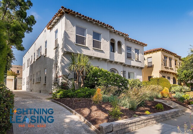 property at 6114 1/2 Saturn St