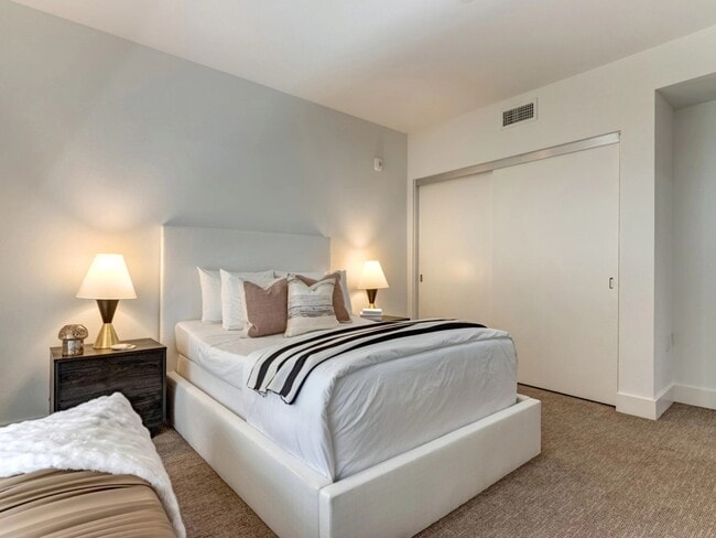 1330 Federal Ave, Unit 104A in Los Angeles, CA - Building Photo - Building Photo