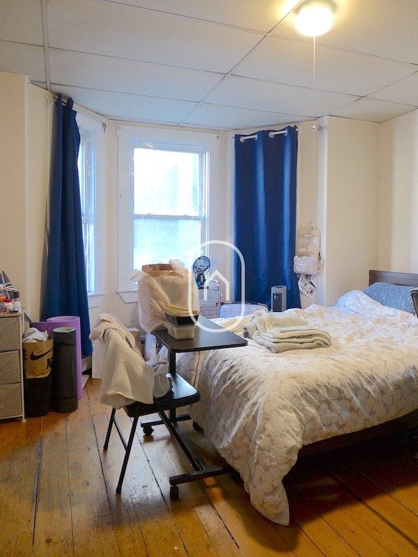 1 Worthington St, Unit 2