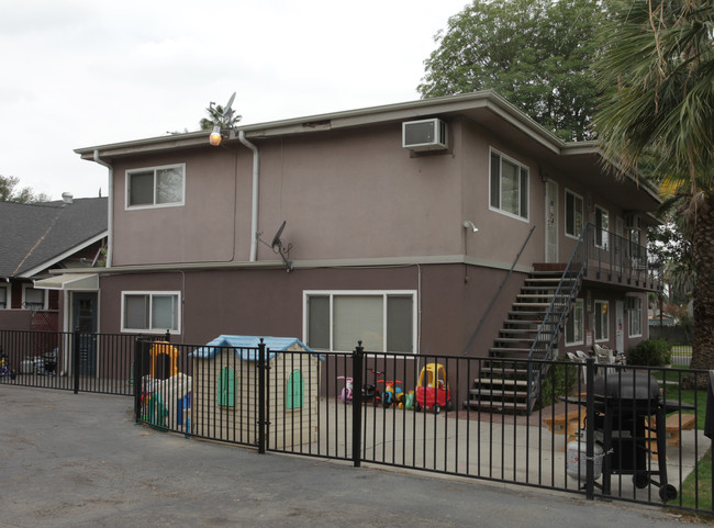 3104 Mulberry St in Riverside, CA - Foto de edificio - Building Photo