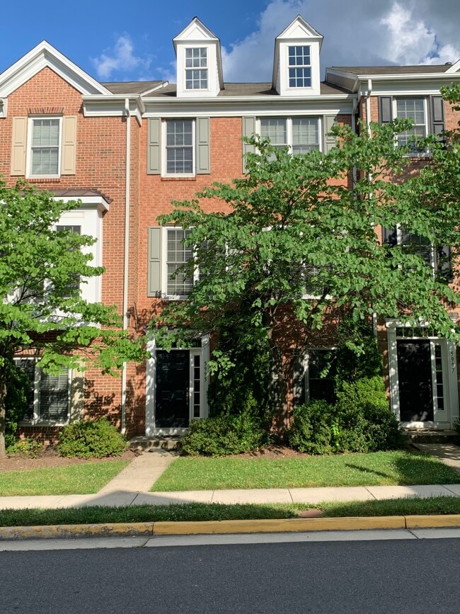 property at 5995 Grand Pavilion Way
