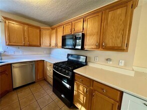 502 Akron St NE in Gravette, AR - Building Photo - Building Photo