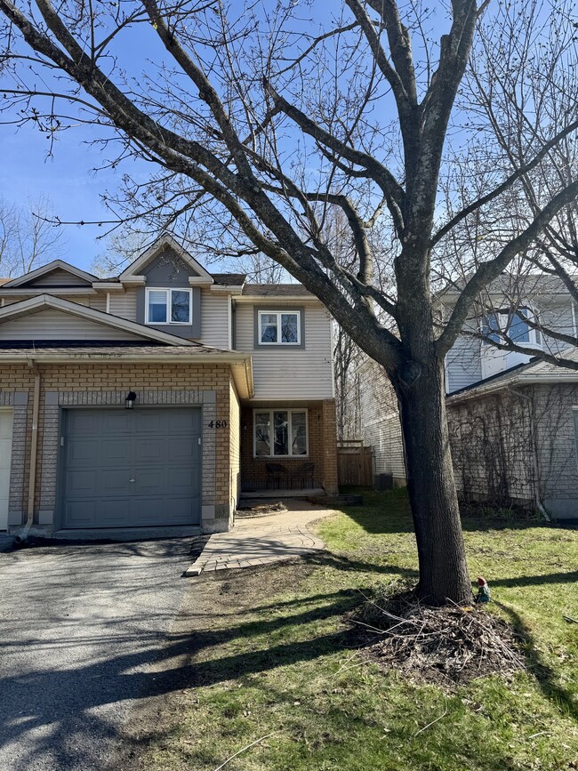 480 Lawler Crescent in Ottawa, ON - Building Photo - Building Photo