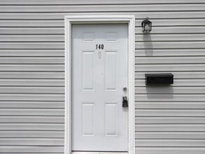 140 Thistlewood Ave in Frankfort, KY - Foto de edificio - Building Photo