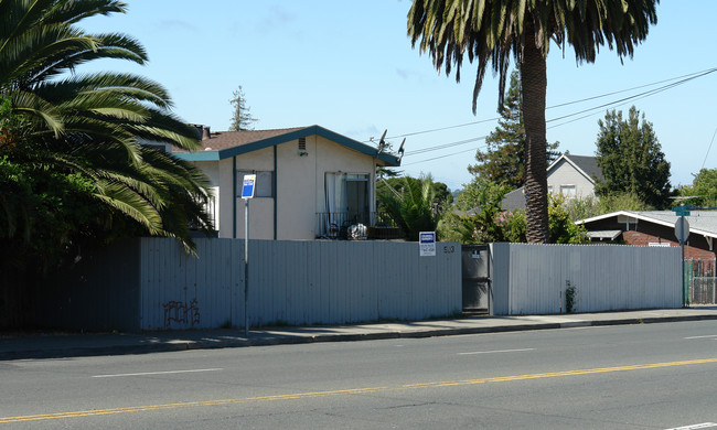 503 Benicia Rd in Vallejo, CA - Building Photo - Building Photo