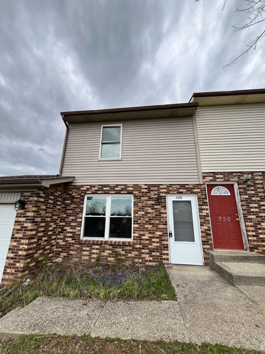 720-730 Country Club Ct in Winchester, KY - Foto de edificio