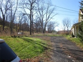 16 Jmd Dr in Kiryas Joel, NY - Building Photo