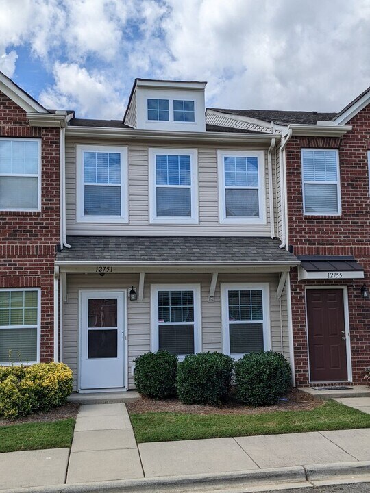 12751 Livengood Ln in Charlotte, NC - Building Photo