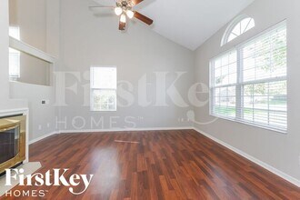 609 Rosehill Dr in Raymore, MO - Building Photo - Building Photo