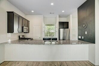 3413 Omega St in Houston, TX - Building Photo - Building Photo