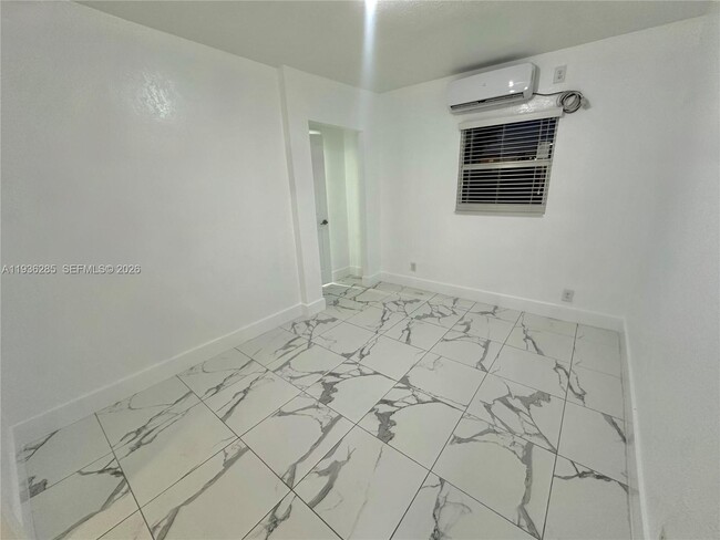 1211 W 34th St in Hialeah, FL - Building Photo - Building Photo