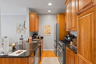 57 Bartlett St in Boston, MA - Building Photo - Building Photo