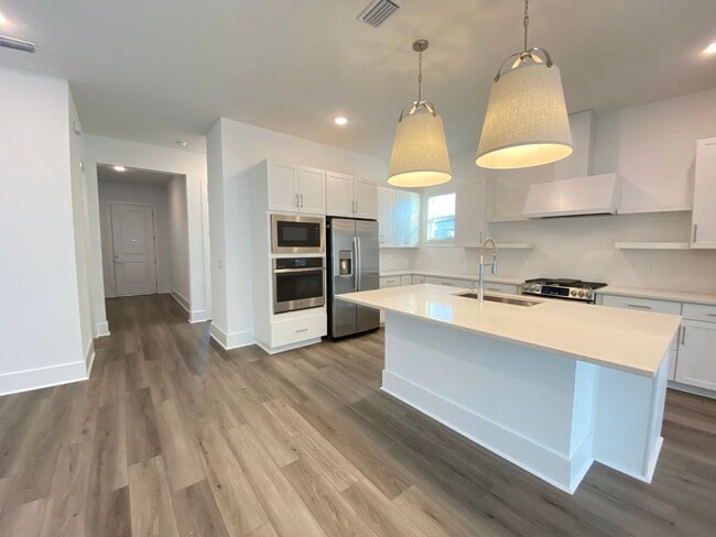 12668 Clear Sapphire Dr in Winter Garden, FL - Building Photo - Building Photo