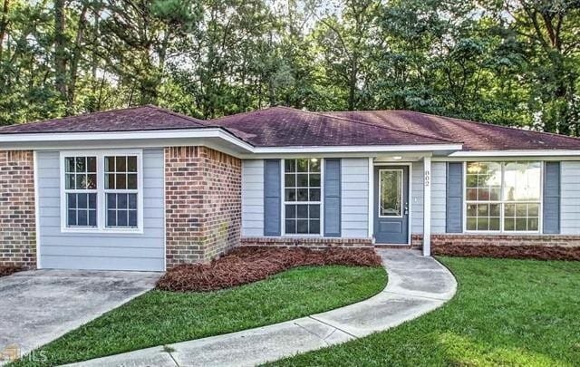 property at 802 S Rogers St