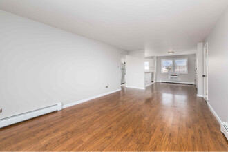 6565 N Harlem Ave-Unit -3N in Chicago, IL - Building Photo - Building Photo