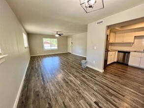 1130 N Turner Ave in Fayetteville, AR - Building Photo - Building Photo
