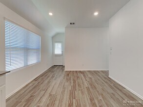 210 Pine cavern dr in Willis, TX - Building Photo - Building Photo