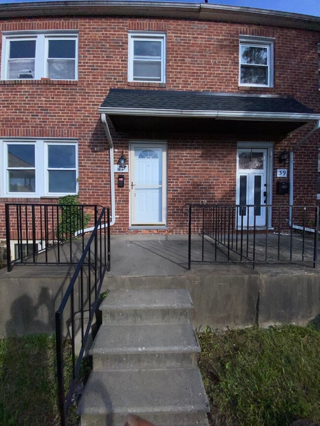 41 N Kossuth St in Baltimore, MD - Foto de edificio - Building Photo