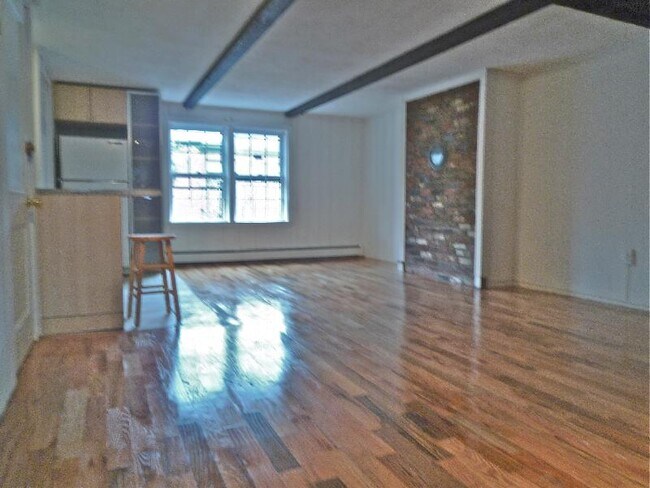 26 Fayette St, Unit 3 in Boston, MA - Building Photo - Building Photo