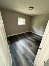 2010 Adelaide Blvd in Akron, OH - Building Photo - Building Photo