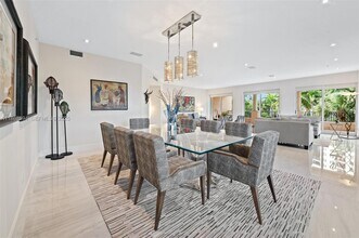 13633 Deering Bay Dr in Coral Gables, FL - Building Photo - Building Photo