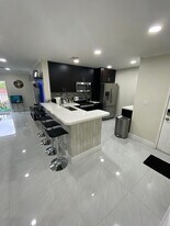 4744 NW 114th Ave in Doral, FL - Building Photo