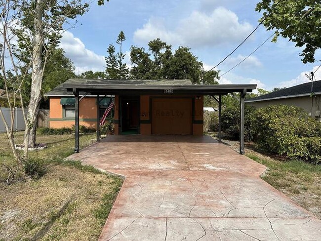 6818 S Himes Ave in Tampa, FL - Building Photo - Building Photo
