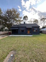 520 Villa Esta Cir in Macon, GA - Building Photo