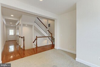 22219 Falling Terrace in Ashburn, VA - Building Photo - Building Photo