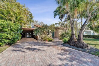 2611 Roosevelt St in Hollywood, FL - Building Photo - Building Photo