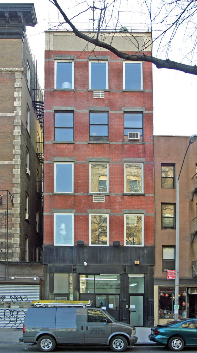 436 E 11th St in New York, NY - Building Photo - Building Photo