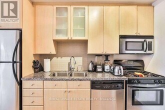 1 Shaw St in Toronto, ON - Building Photo - Building Photo