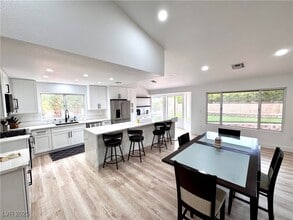 9053 Firebird Dr in Las Vegas, NV - Building Photo - Building Photo