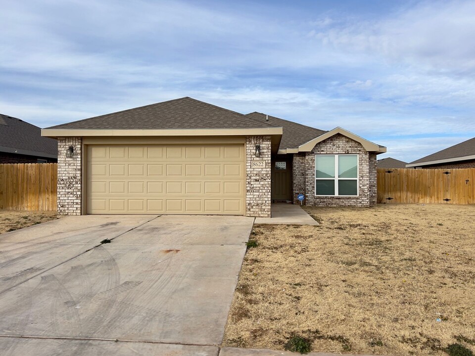 8622 10th Pl in Lubbock, TX - Building Photo