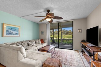 2450 Deer Creek Country Club Blvd in Deerfield Beach, FL - Building Photo - Building Photo