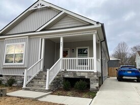 407 6th St in Wake Forest, NC - Building Photo
