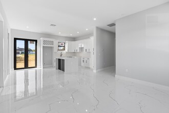 2603 3rd St SW in Lehigh Acres, FL - Building Photo - Building Photo