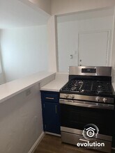 734-740.5-7405 Jamaica Ct in San Diego, CA - Building Photo - Building Photo