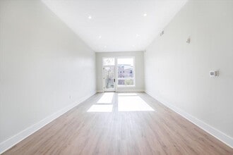 667-665 Grand St in Jersey City, NJ - Building Photo - Building Photo