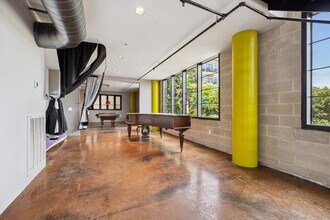 1914 W Gray St in Houston, TX - Building Photo - Building Photo