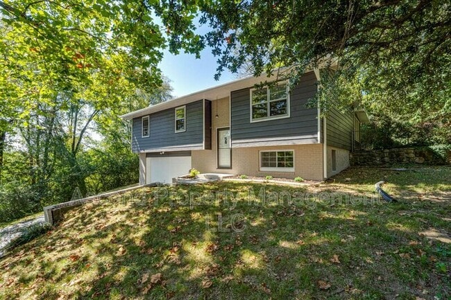9158 Westminister Cir Dr in Chattanooga, TN - Building Photo - Building Photo