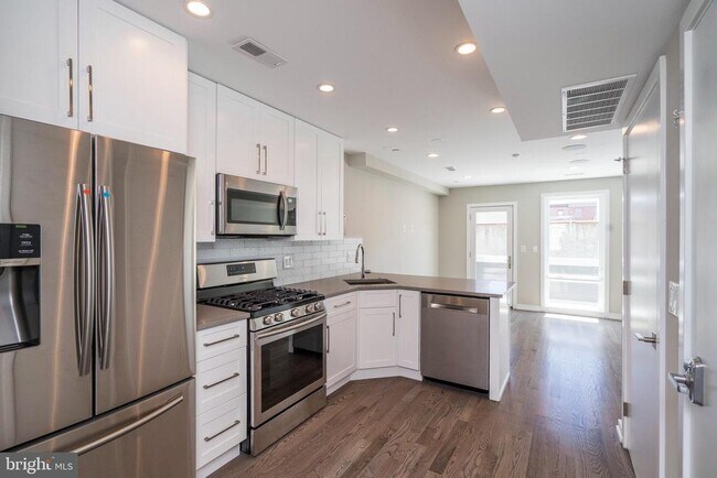 property at 1436 Clymer St